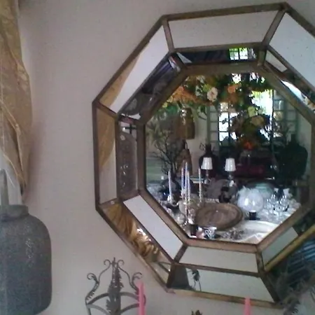 Le Domaine De La Lezardiere Bed and breakfast *